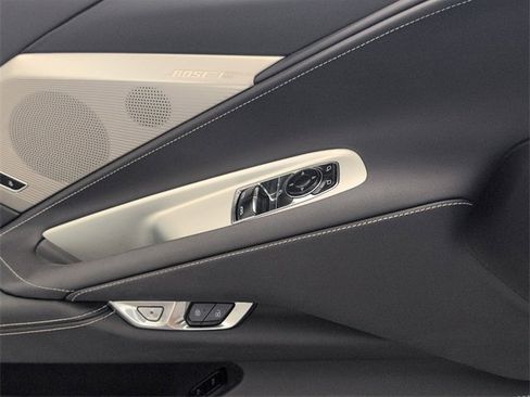 Used 2021 Chevrolet Corvette Stingray Preferred Cpe w/ Z51 Performance Package image 23