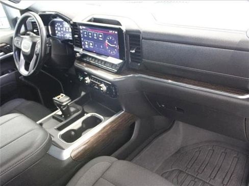 Used 2024 GMC Sierra 1500 Elevation w/ LPO, Elevation Black Package image 23