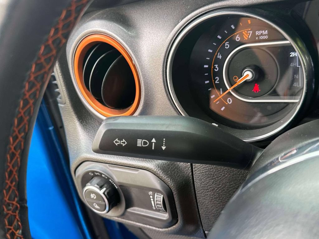 Used 2023 Jeep Gladiator Mojave w/ LED Lighting Group AWD/4WD image 22