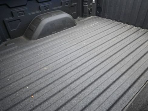 Used 2025 Chevrolet Silverado 1500 RST AWD/4WD image 17