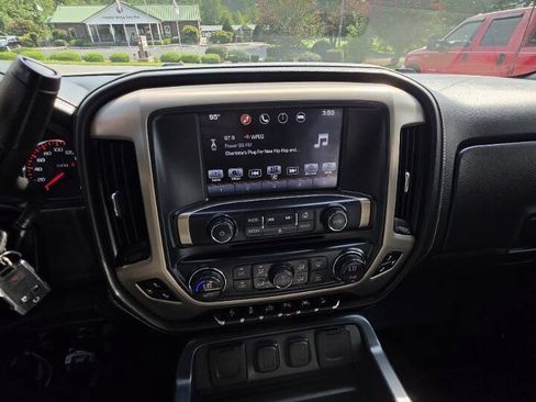 Used 2016 GMC Sierra 1500 Denali w/ Enhanced Driver Alert Package AWD/4WD image 19