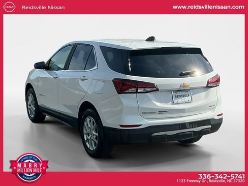 Used 2022 Chevrolet Equinox LT AWD/4WD image 3
