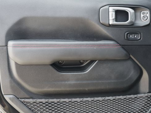 Used 2020 Jeep Wrangler Unlimited Rubicon w/ Quick Order Package 28Y Recon AWD/4WD image 23