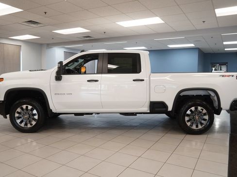 New 2026 Chevrolet Silverado 2500 Custom w/ Custom Value Package AWD/4WD image 2