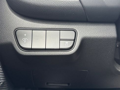 Used 2024 Kia Seltos SX image 23