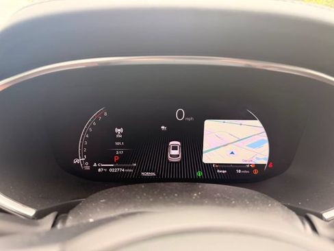 Used 2025 Acura MDX SH-AWD w/ Technology Package image 3