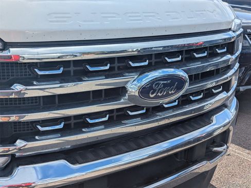 Certified 2024 Ford F350 Lariat w/ Chrome Package image 4