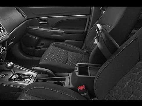 Used 2024 Mitsubishi Outlander Sport AWD image 93