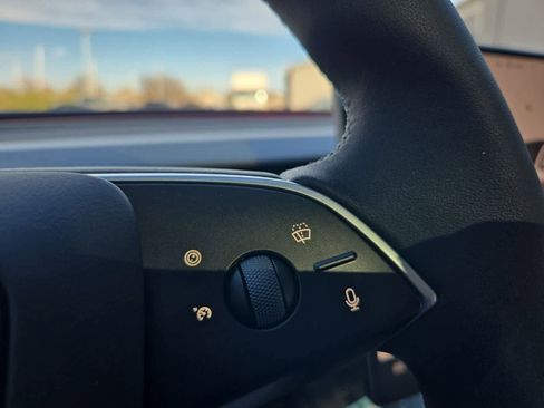 Used 2025 Tesla Model 3 Long Range image 22