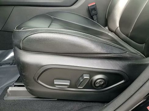 Used 2023 Jeep Grand Cherokee 4WD 4xe image 15