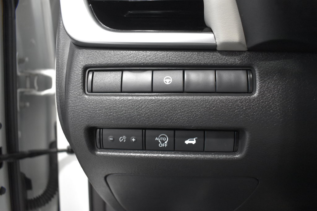 Certified 2023 Nissan Rogue SL w/ SL Premium Package AWD/4WD image 20