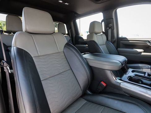 Used 2025 Chevrolet Silverado 1500 ZR2 w/ Technology Package AWD/4WD image 72