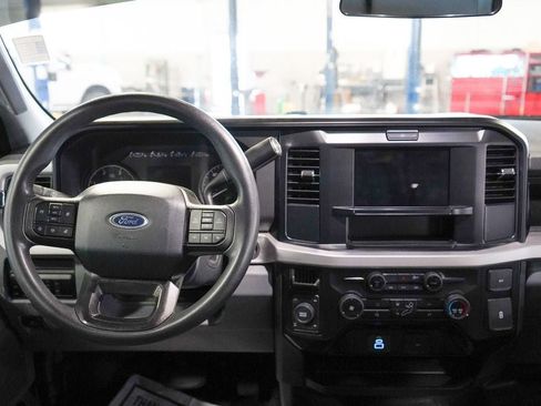 Used 2025 Ford F250 XL AWD/4WD image 13