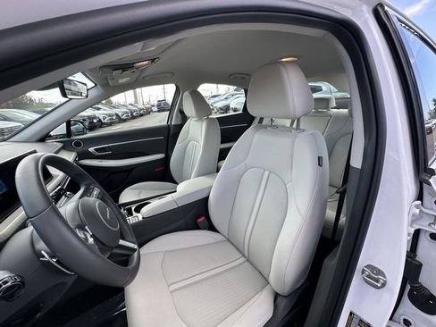 Certified 2025 Hyundai Sonata SEL image 11