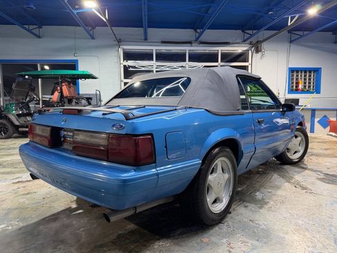 Used 1992 Ford Mustang LX RWD image 3