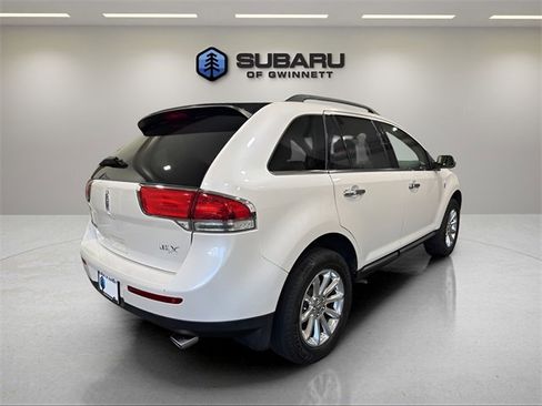 Used 2014 Lincoln MKX FWD w/ Equipment Group 101A image 5