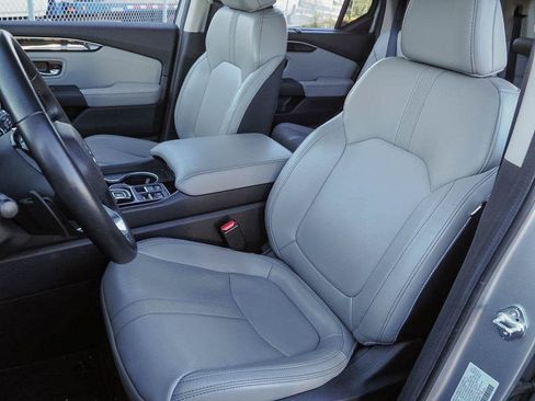 Used 2024 Honda Pilot Touring image 26