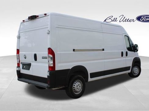 Used 2024 RAM ProMaster 2500 w/ Convenience Group FWD image 5