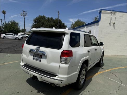 Used 2013 Toyota 4Runner SR5 w/ Convenience Pkg AWD/4WD image 6