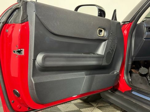 Certified 2025 MINI Cooper 2-Door Hardtop FWD image 20