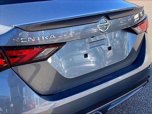 Certified 2021 Nissan Sentra SR w/ SR Premium Package image 27