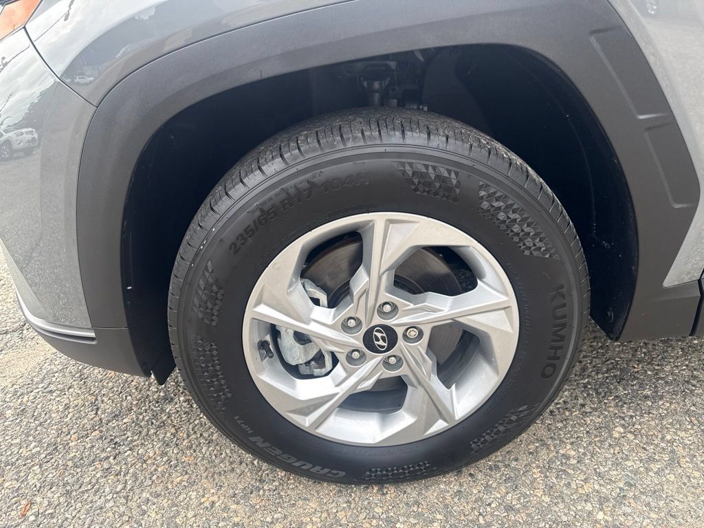 Certified 2024 Hyundai Tucson SE AWD/4WD image 11