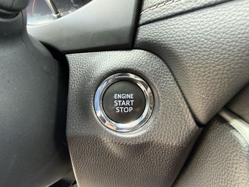 Used 2025 Toyota RAV4 XLE FWD image 23