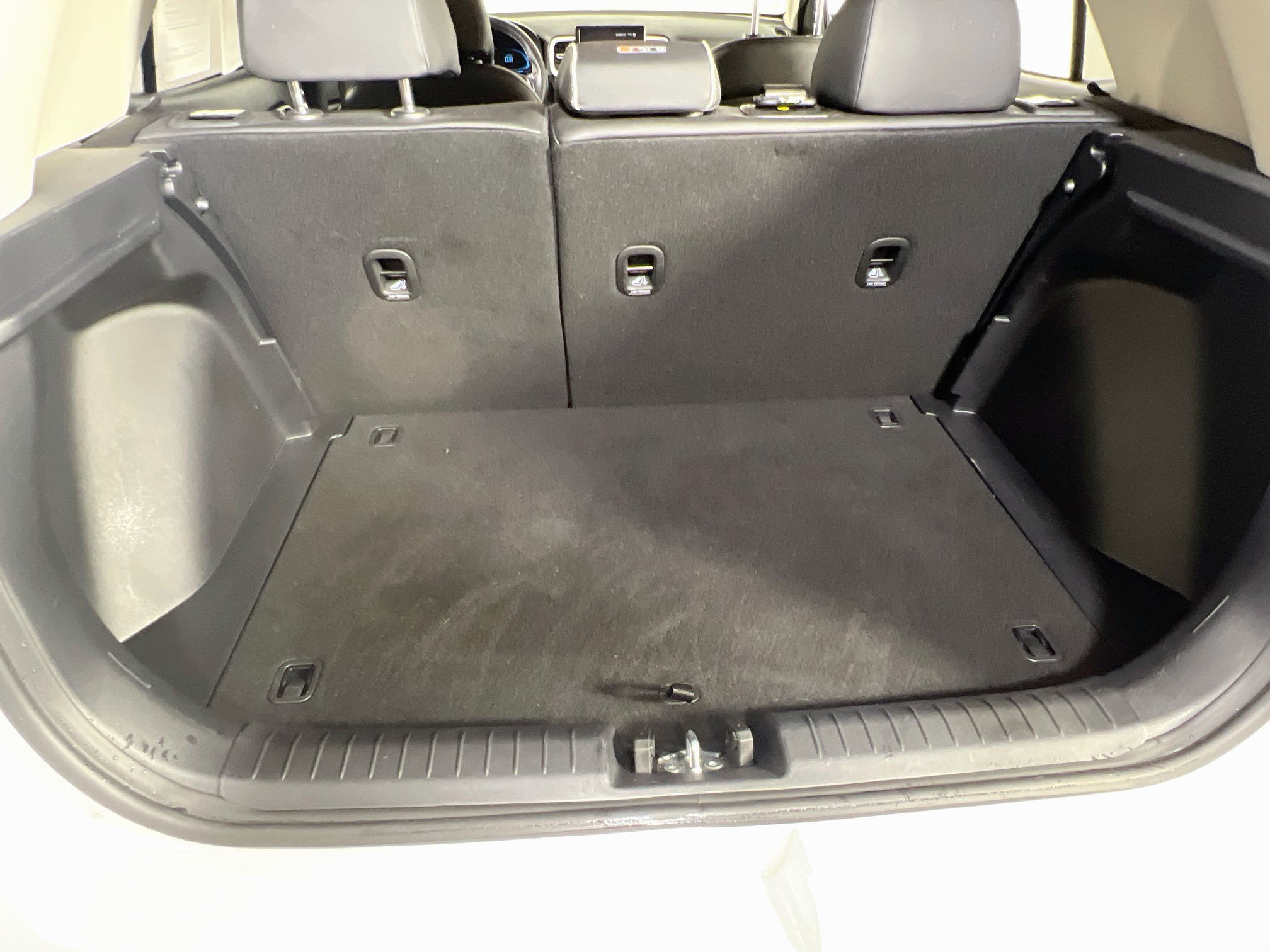 Used 2023 Hyundai Venue Limited FWD image 23