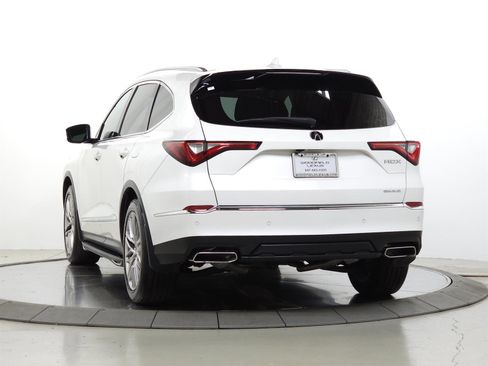 Used 2023 Acura MDX SH-AWD w/ Advance Package image 6