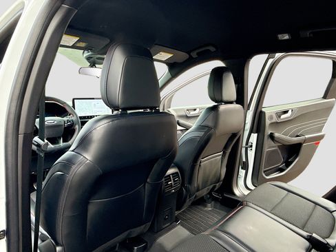 Used 2023 Ford Escape ST-Line Select w/ Tech Pack #2 image 6