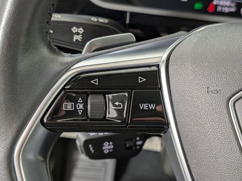 Used 2019 Audi e-tron Prestige w/ Prestige Package image 21