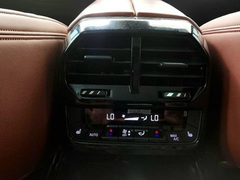 Used 2024 BMW iX xDrive50 w/ Premium Package AWD/4WD image 54