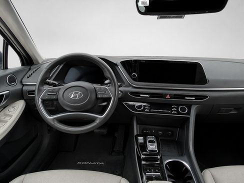 Used 2023 Hyundai Sonata Limited w/ Cargo Package FWD image 13