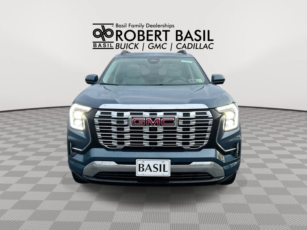 Used 2026 GMC Terrain Denali AWD/4WD image 3