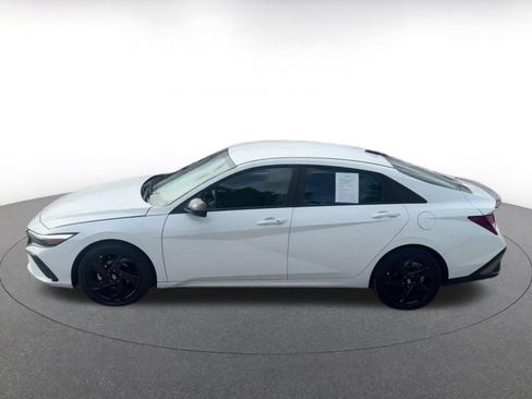 Used 2026 Hyundai Elantra Sport FWD image 7