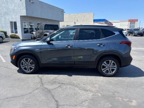 Used 2021 Kia Seltos S AWD/4WD image 6