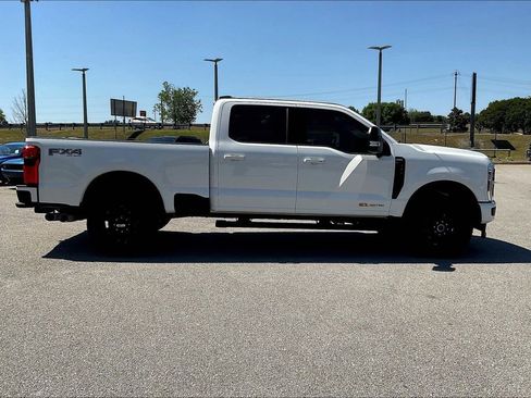 Used 2025 Ford F350 Lariat w/ Lariat Ultimate Package image 8