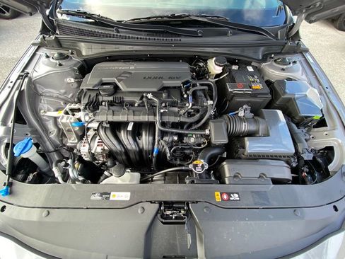 New 2026 Hyundai Elantra SEL Sport image 32