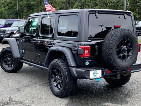 Certified 2024 Jeep Wrangler Unlimited AWD/4WD image 11