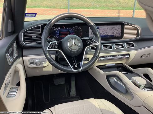 Used 2024 Mercedes-Benz GLE 350 4MATIC image 10