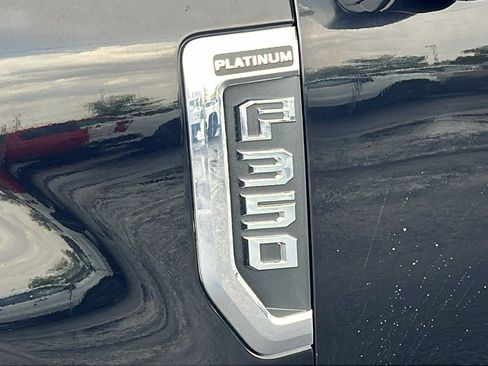 Used 2022 Ford F350 Platinum AWD/4WD image 11