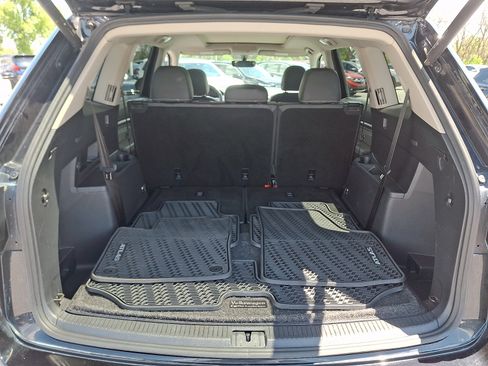 Used 2023 Volkswagen Atlas SE w/ Panoramic Sunroof Package AWD/4WD image 31