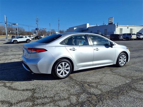 Used 2022 Toyota Corolla LE image 20