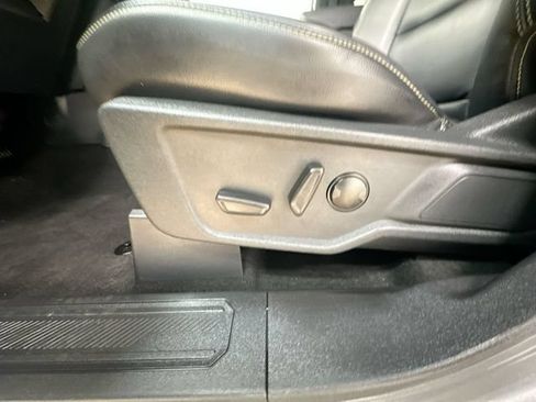 Used 2025 Ford Bronco Badlands AWD/4WD image 15