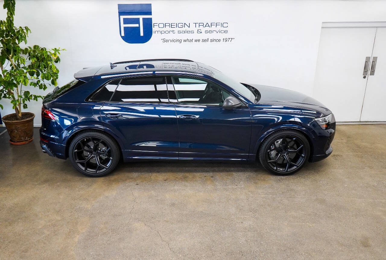 Used 2026 Audi RS Q8 performance AWD/4WD image 25