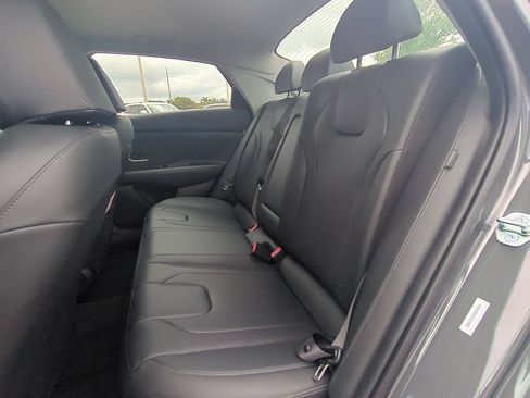 New 2026 Hyundai Elantra Limited FWD image 14