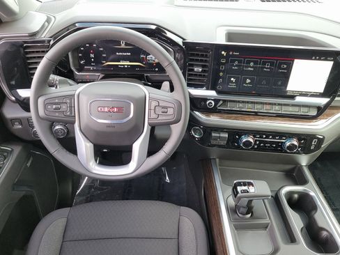 New 2026 GMC Sierra 1500 Elevation w/ Preferred Package image 8