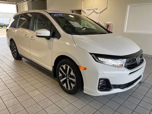 Certified 2026 Honda Odyssey EX-L image 1