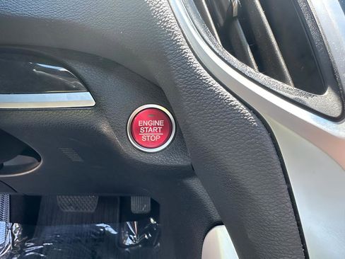 Used 2019 Acura TLX w/ Technology Package image 18