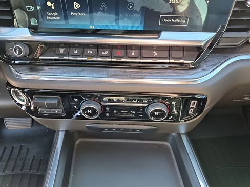 Used 2024 Chevrolet Silverado 2500 LTZ w/ LTZ Premium Package image 40